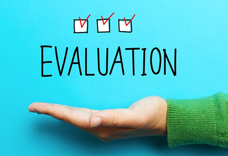 What Are The Key Features To Evaluate When Deploying eLearning Courses?